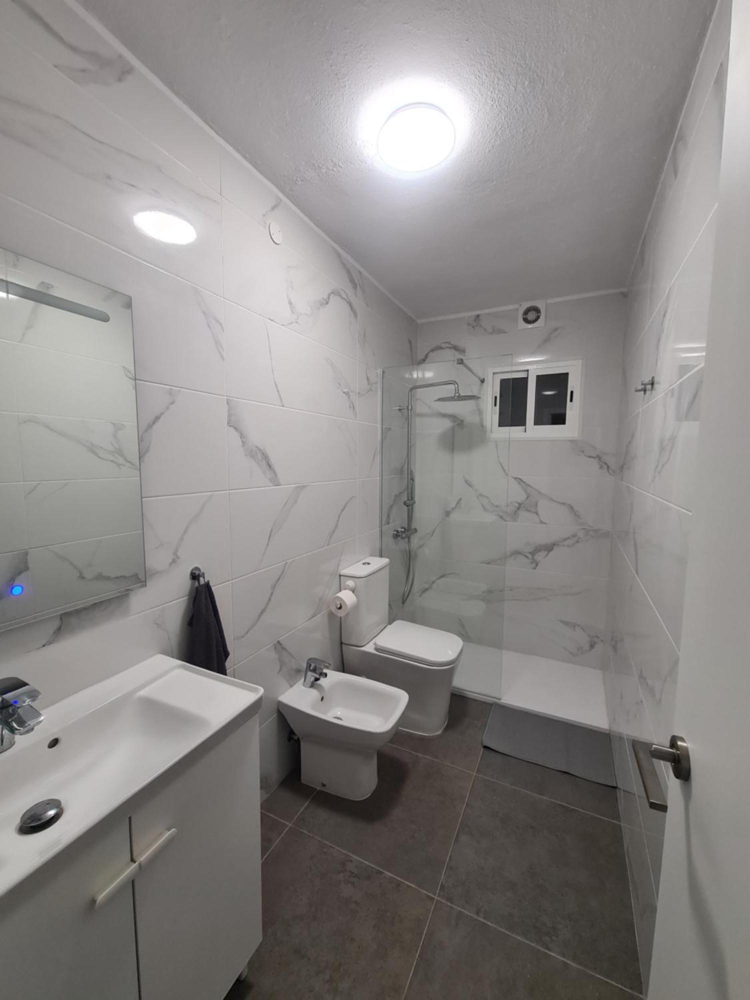 Eeb Private Privada En Piso Compartido Homestay La Laguna (Tenerife)